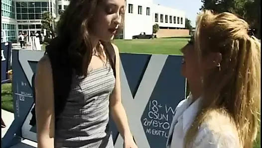 iki adam çivi sıcak esmer kız öğrenci