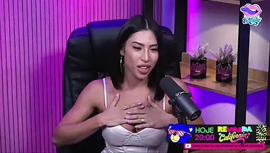 Podcast Revoada - Beatriz Miuky