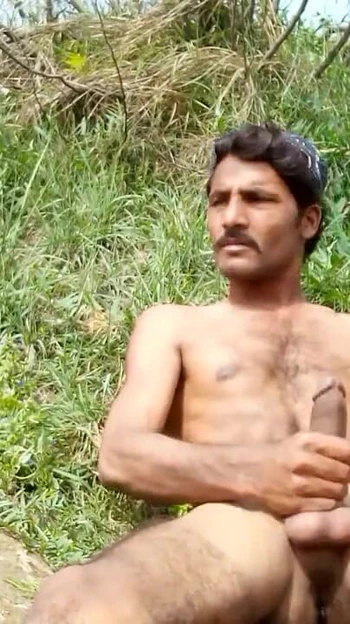 Завораживающий момент из "Gulzaminkhan77 большой хуй, полное HD видео"