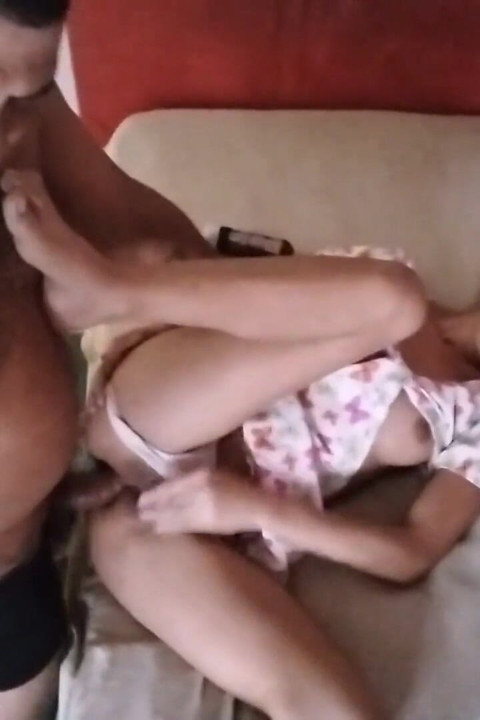 Üvey kızımı sikiyorum
