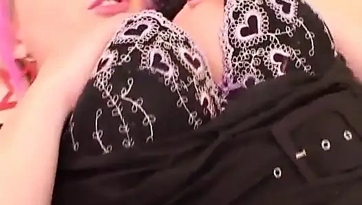 Sabrina tatlı mastürbasyon