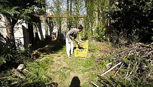 Looking for HARD TRUNKS to saw!(amateur sex in the woods)