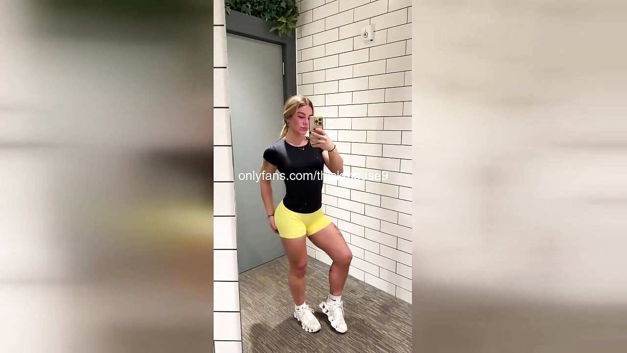 Tiktok bebek gibi kızın amcığı yanlışlıkla viral oluyor