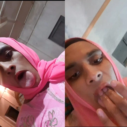 Tesettürlü travesti tükürüyor ve parmaklarıyla götünü emiyor