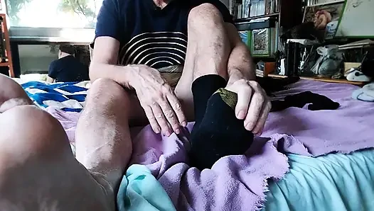 Ayaklarım ve çoraplarım ile rahatla