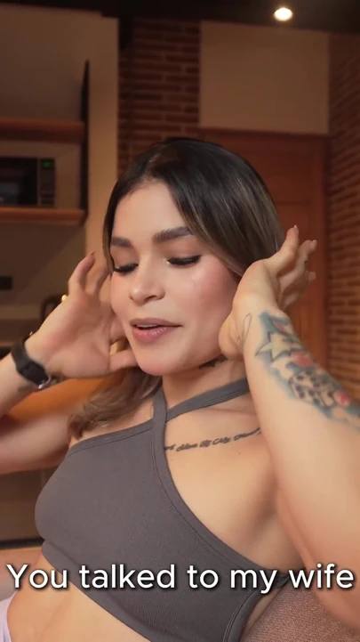 En iyi arkadaşımın üvey babası karısı uzaktayken amımı sütle dolduruyor! Carolina Agudelo - Papuchizz