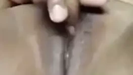 Desi sıcak kız gösterme ona göğüsler