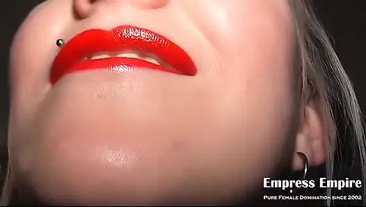 Kölenin işendikten sonra amını temizlemesine izin veriliyor
