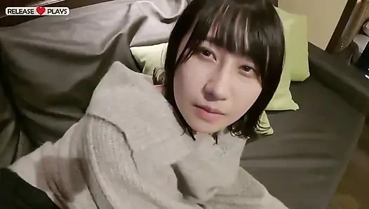 Üç ay boyunca, ideal kız arkadaşımın yaşayan döllenmesiyle çıkıyorum