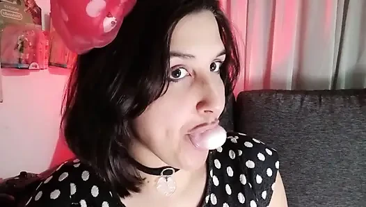 Baloncuk pisliği yapıyor - minnie kıyafeti - tavşan tezgahçı