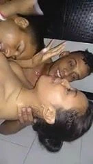 Brezilyalı grup seks içinde duş