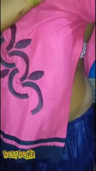 Desi aunty soyunma ona üstleri