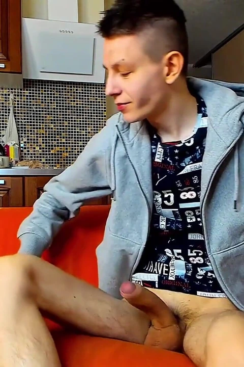 Naughty College Boy Twink Cumming Really Good at Home!