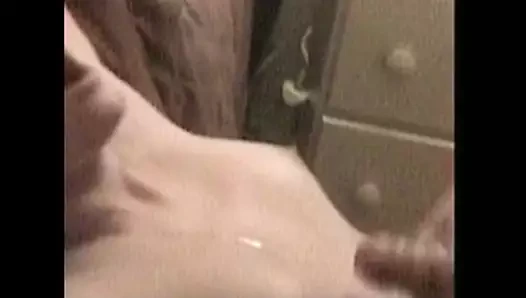 Latin kadının yüzüne boşalıyor