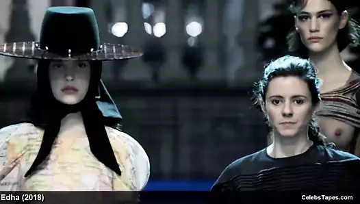 Juana Viale, Sophia Castiglione & Delfina Chaves Sex Scenes