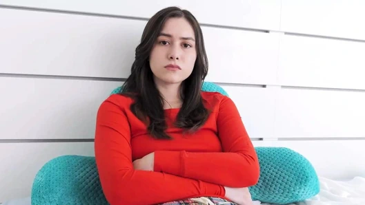 Sevgi dolu üvey kız üvey babasına en iyi Noel hediyesini vermek istiyor: bekaret