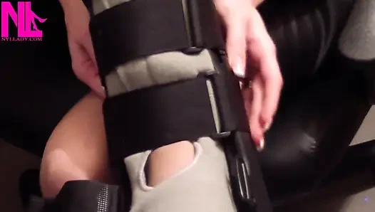 Nyllady stavlja učitelja na svoje noge s crijevom