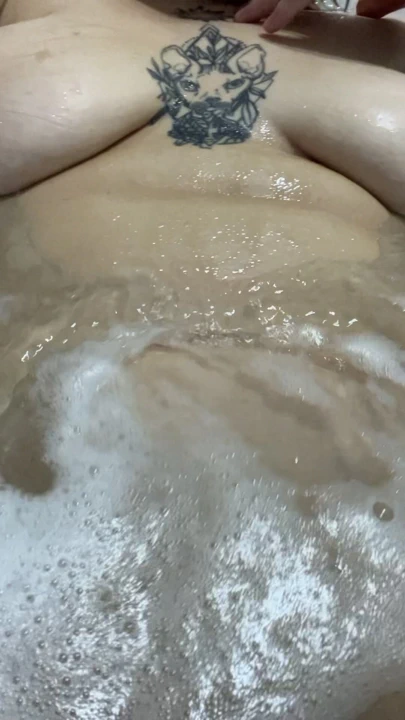 ! OF'ime göz atmak için şimdi biyografimdeki linki takip et!