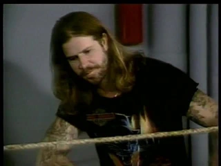 Adam iki seksi orospu eğlenceli kavga izliyor