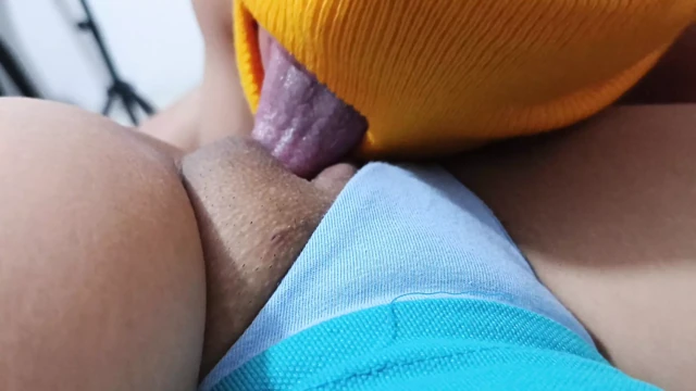 Bana ilk kez kayıt yaptığını söyledi ve sonunda sikişen bir porno yıldızı oldu.