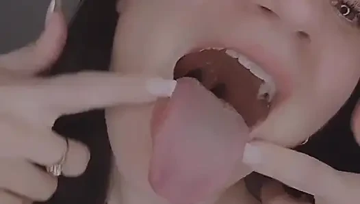 Büyük bir yarak yemek istiyorum - milfangelqueen Arjantin
