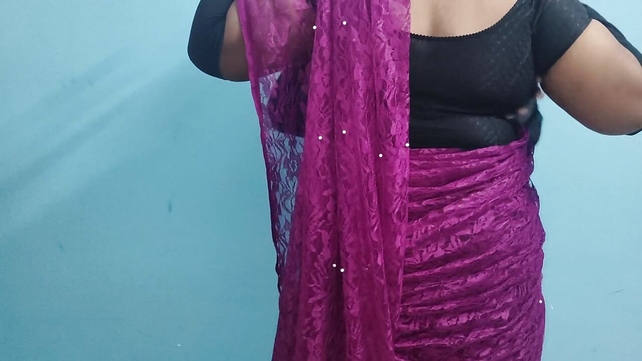 Tamil müdür evli kadın doğum günü şirket personeliyle aldatıyor, desi teyze romantizm seksi, mallu teyze domaltmalı