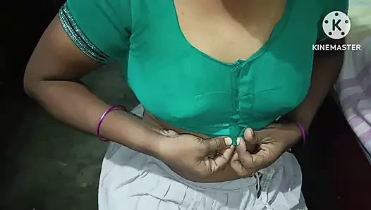 Hintli desi köyü Telugu çiftin romantizmi ve götünü sikiyor