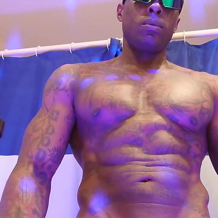 New Porn: BBC Worship Hallelujah Johnson (You Naive) Tall Dark Chocolate Muscles Tattoos Hairy BBC Hallelujah Johnson Masturbati