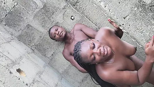 Yoğun dörtlü iki erkek ve kadın