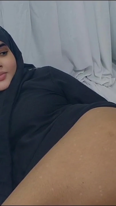 2 ikinci ders Hintli Bengalli sadia yenge Cox's Bazar'ı ziyarete gitti ve çok eğlendi ve otelde eğleniyor. | Klip 1