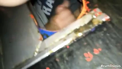 Bir zafer deliğinden yetiştirilmek