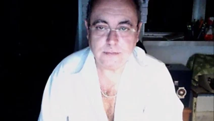 İspanyol dede horoz gösterir