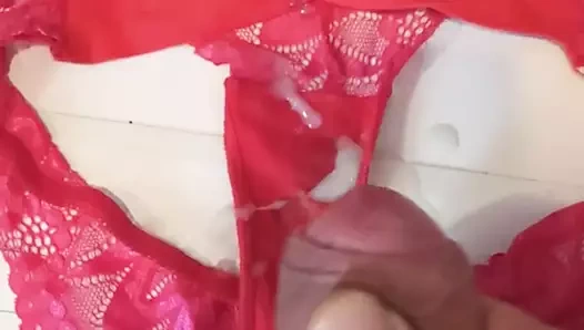 Karısının külotuna boşalmak