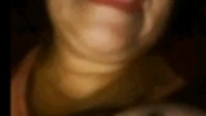 anne janet kendisi ile oynuyor