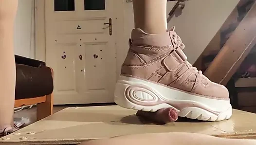 Seksi domina pov horoz stomp &amp; abuse köle içinde bot pt2