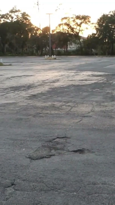 Bayan Samantha'nın ABD Yolculuğu, 2. Gün, Ocala Florida (seks yok) | Bölüm 1