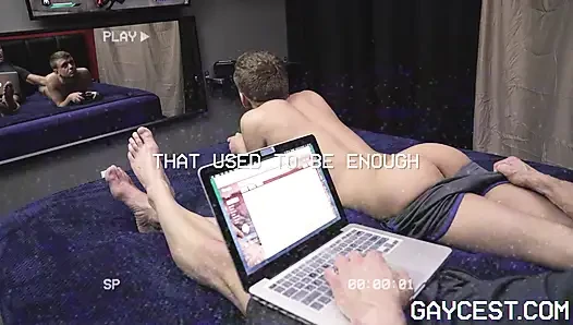 İki seksi twink spor salonunda dilf dolf dietrich tarafından çiğ sikiliyor