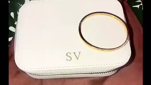 buradayım meşgul konuşabilirim