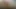 Genç 18+şelalenin yanında rahat bir yürüyüş yapıyor