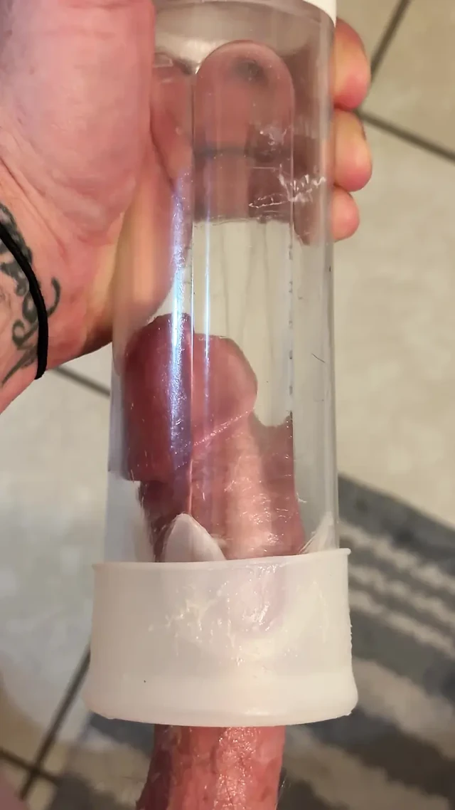 Penis pompalıyor