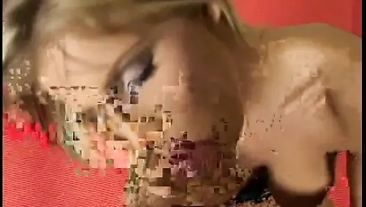 Минет блондинки с большими сиськами в видео от первого лица, заканчивается камшотом на лицо