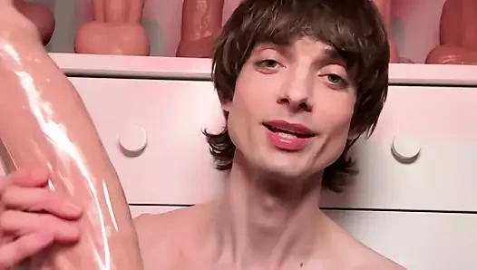 Dev dildo kutularını açıp sikişiyor - boy nine, pop, Bay Hankey'den Kitsune