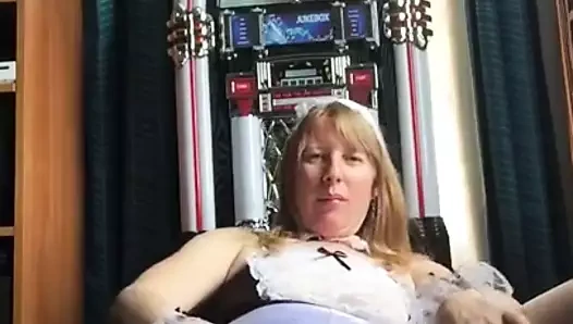 dokunuyorum ve kendimi sikiyorum