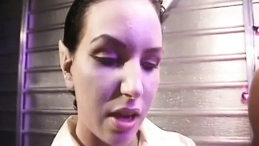 Zonklayan büyük zenci yarağı gırtlağına kadar alıyor ahegao - zenci sürtük salya akıtıyor