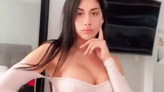 Vp07 - alessia cruz 3edcs