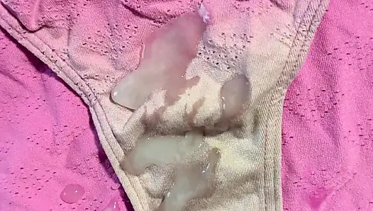 Karısının külotuna boşalma 7