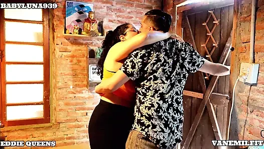 Eve Geliyorum ve Onları Aksiyonun Içinde Yakalıyorum