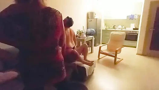 Ateşli evli kadınla biseksüel gavat üçlü seks