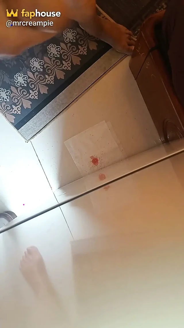 Yarak üzerinde ateşli mum ağdası