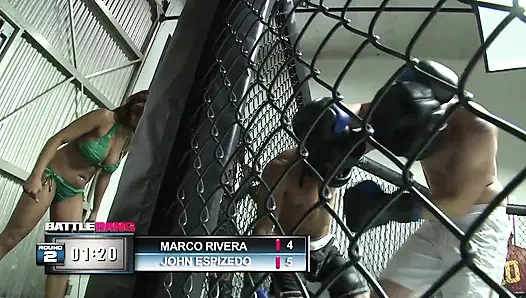 Zenci hatun ringde adamın yarağını tatmin ediyor